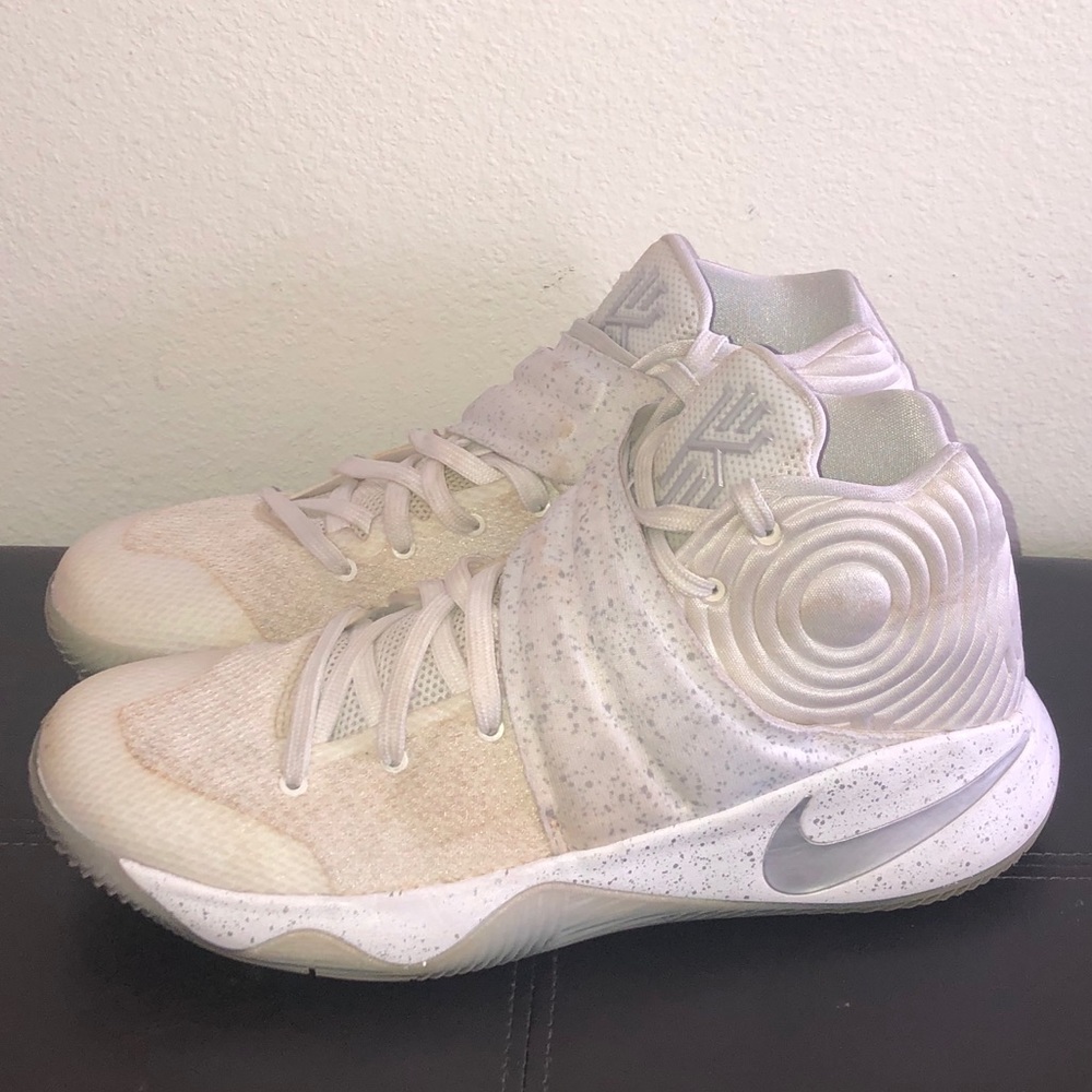 Nike Kylie 2